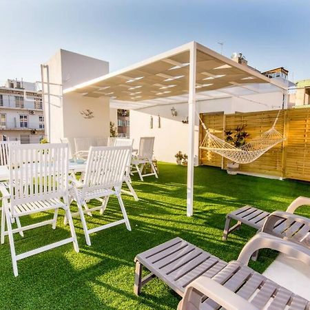 Neoclassical Flat With 2 Bedrooms In פיראוס מראה חיצוני תמונה